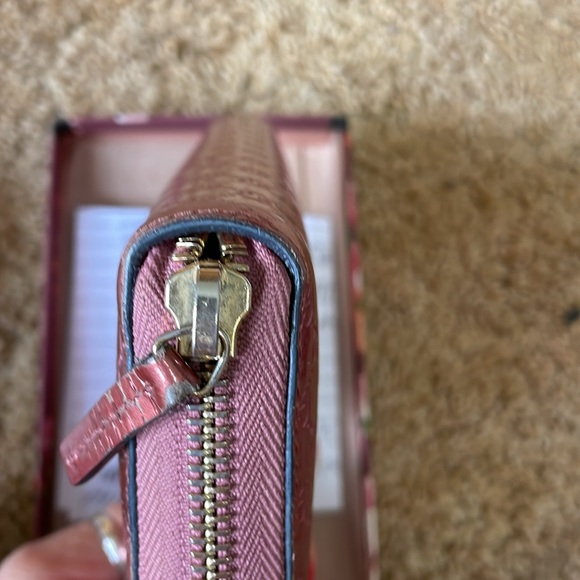 EUC, Gucci Guccissima Micro GG Patent Leather Long Wallet With Box - Picture 11 of 13